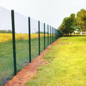 358 PVC Coated Welded Wire Mesh Fence 12.7*72.6mm Anti-climbing Fence