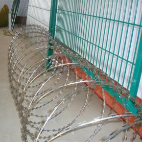 Knife Barbed Net Knife Cage Protective Net Snake Belly Prison Protective Wire Barbed Wire Double Helix Barbed Wire Rolling Cage Fence Net